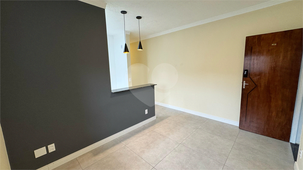 Apartamento Reformado à Venda – 2 Dormitórios com Vaga – Vila Odim, Sorocaba/SP