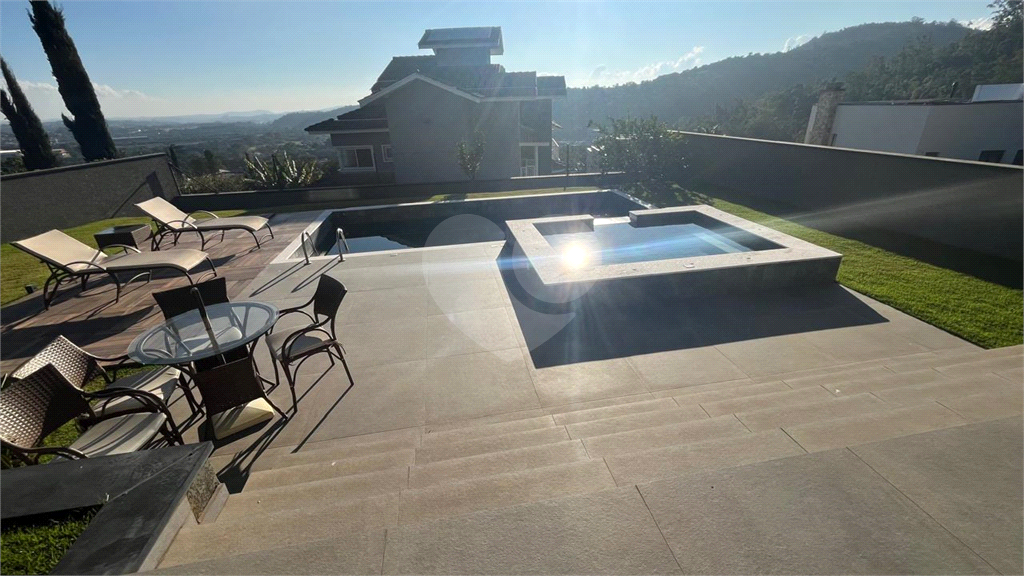 Casa de Condomínio à venda com 4 quartos, 388m² - Foto 56