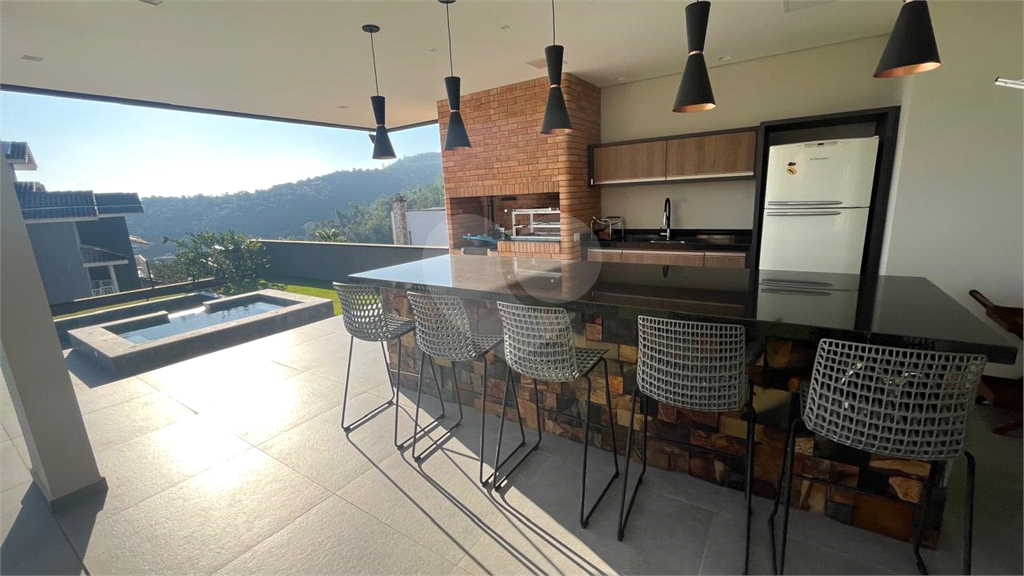 Casa de Condomínio à venda com 4 quartos, 388m² - Foto 50