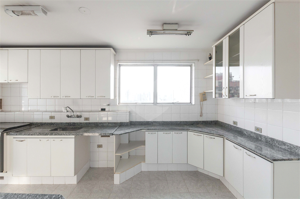 Apartamento à venda e aluguel com 4 quartos, 158m² - Foto 8