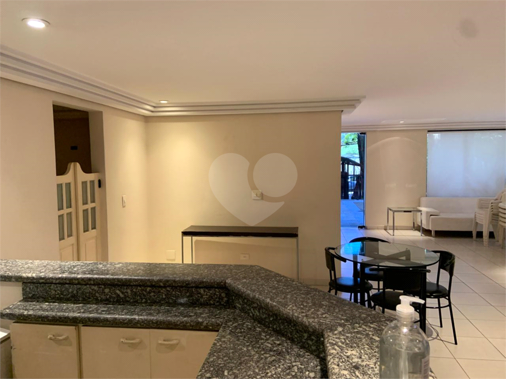APARTAMENTO em VILA LEOPOLDINA