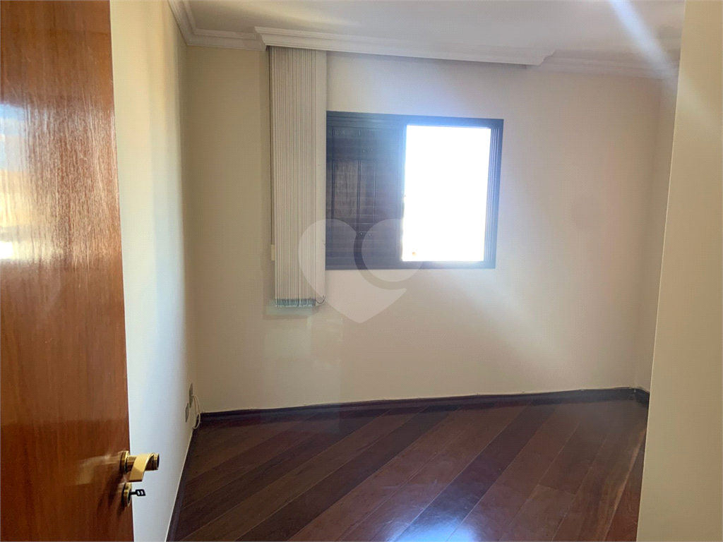 APARTAMENTO em VILA LEOPOLDINA