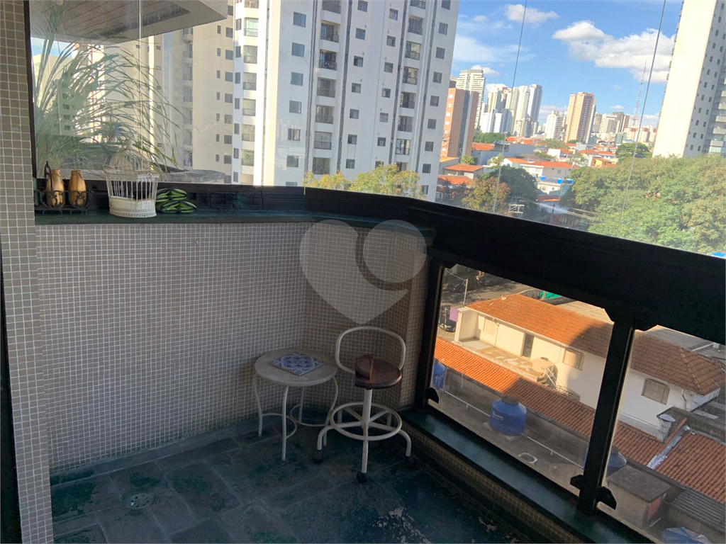 APARTAMENTO em VILA LEOPOLDINA