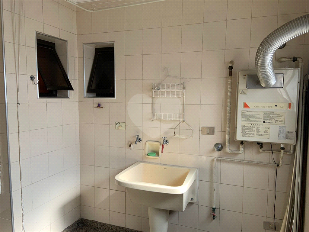 APARTAMENTO em VILA LEOPOLDINA