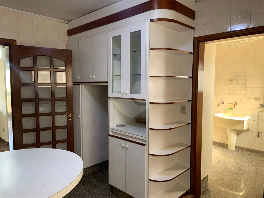 APARTAMENTO em VILA LEOPOLDINA