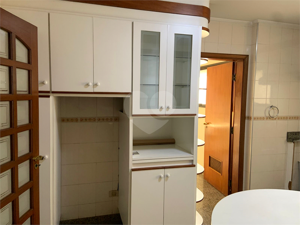 APARTAMENTO em VILA LEOPOLDINA