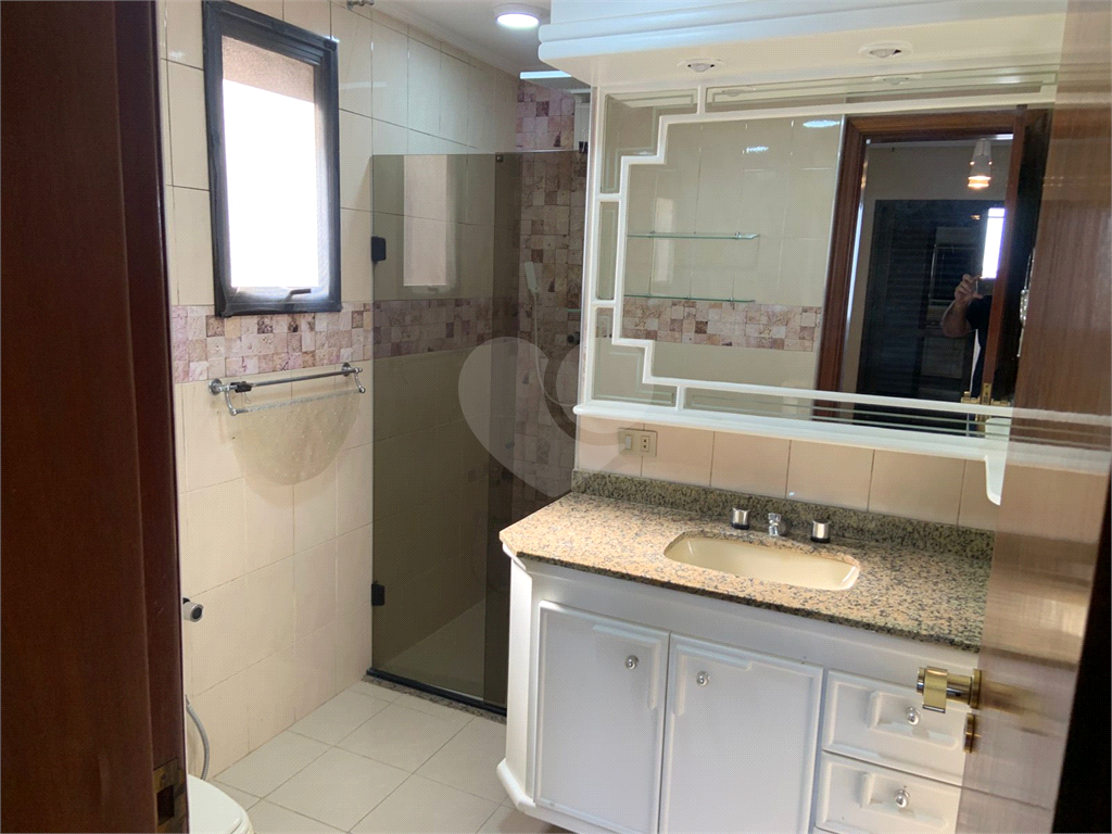 APARTAMENTO em VILA LEOPOLDINA