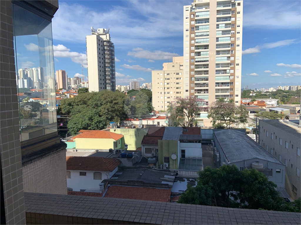 APARTAMENTO em VILA LEOPOLDINA