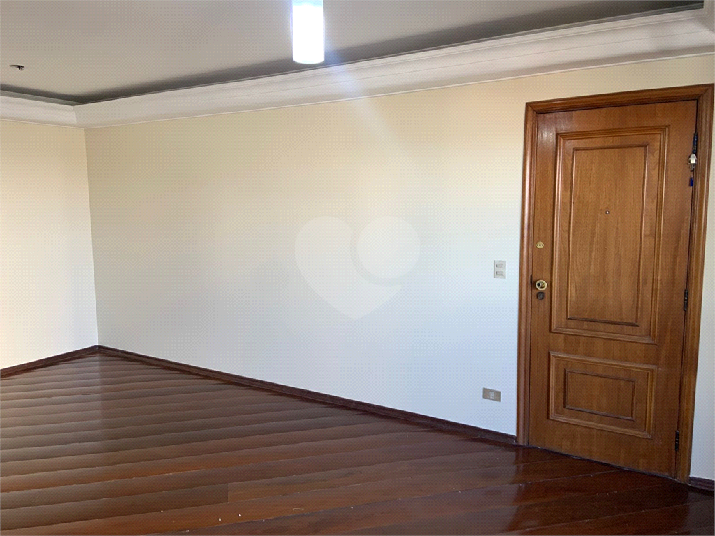 APARTAMENTO em VILA LEOPOLDINA