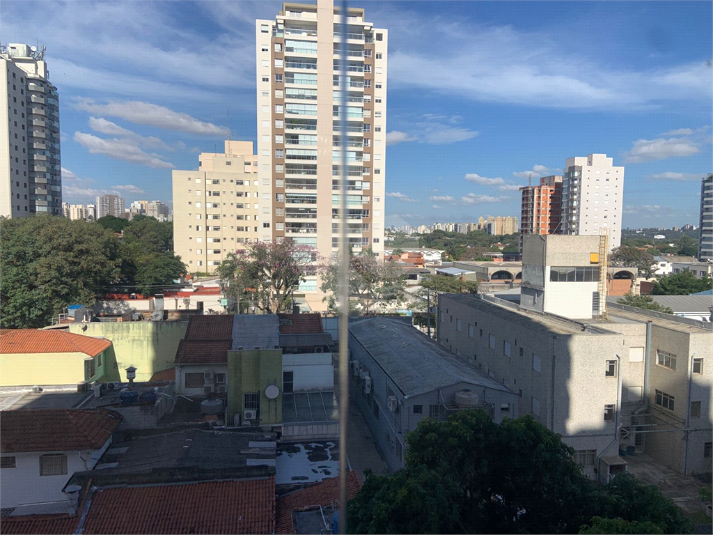 APARTAMENTO em VILA LEOPOLDINA