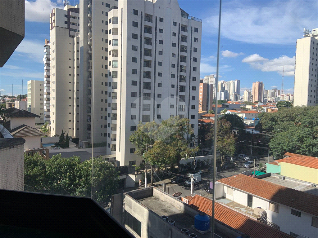 APARTAMENTO em VILA LEOPOLDINA
