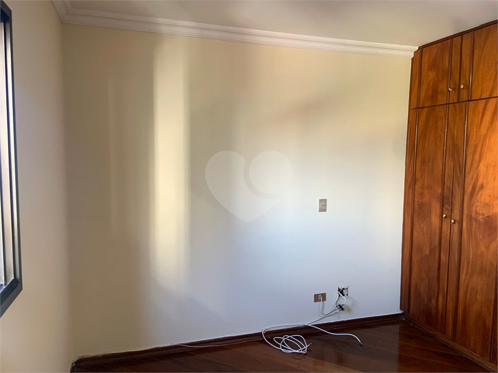 APARTAMENTO em VILA LEOPOLDINA