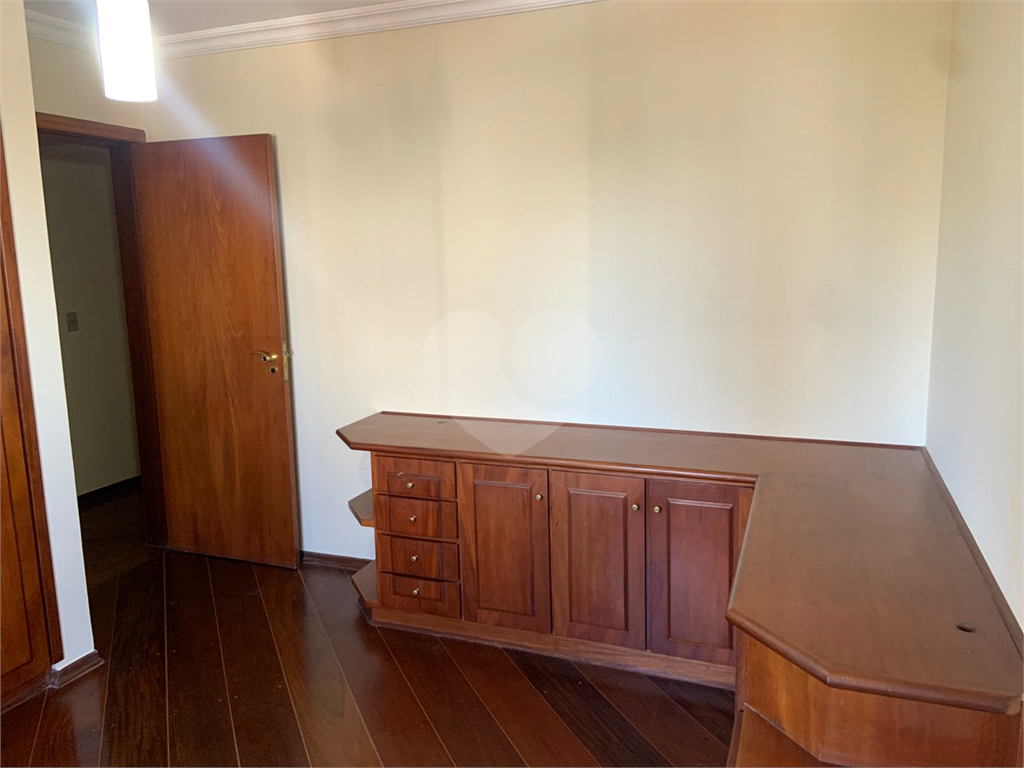 APARTAMENTO em VILA LEOPOLDINA