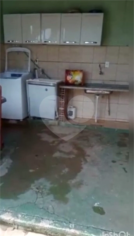 Chácara à venda com 2 quartos, 180m² - Foto 17