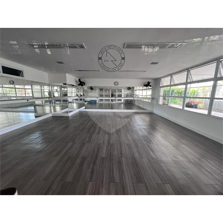 Apartamento à venda com 3 quartos, 107m² - Foto 10