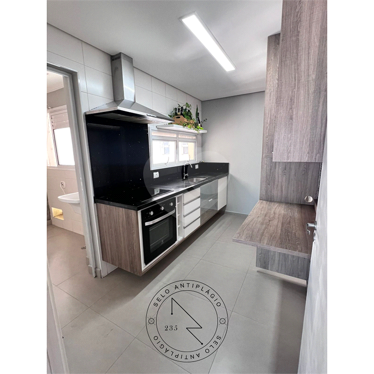 Apartamento à venda com 3 quartos, 107m² - Foto 4