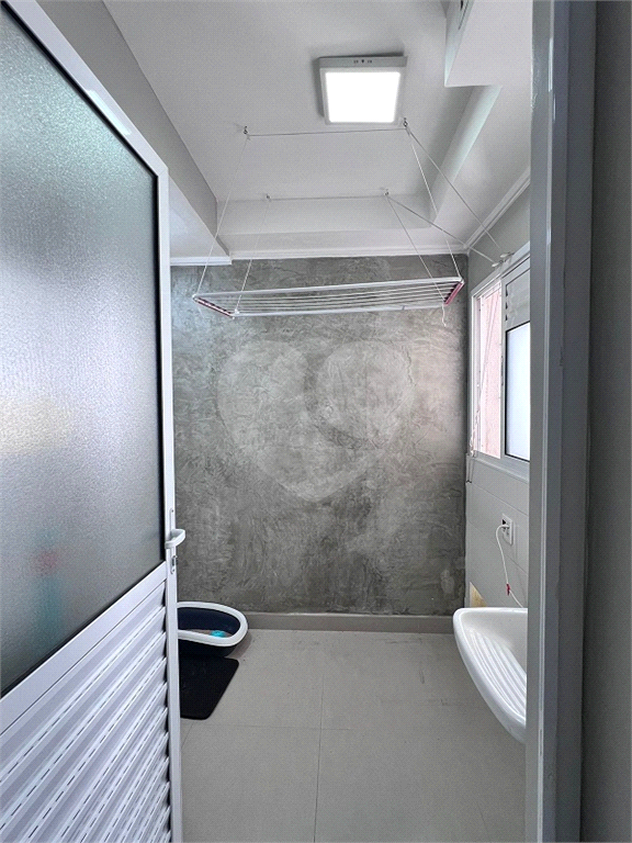 Apartamento à venda com 3 quartos, 107m² - Foto 19