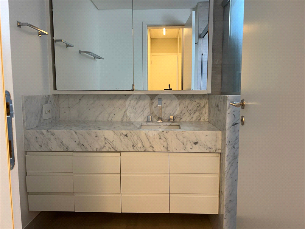 APARTAMENTO PARA LOCAÇÃO EM PINHEIROS