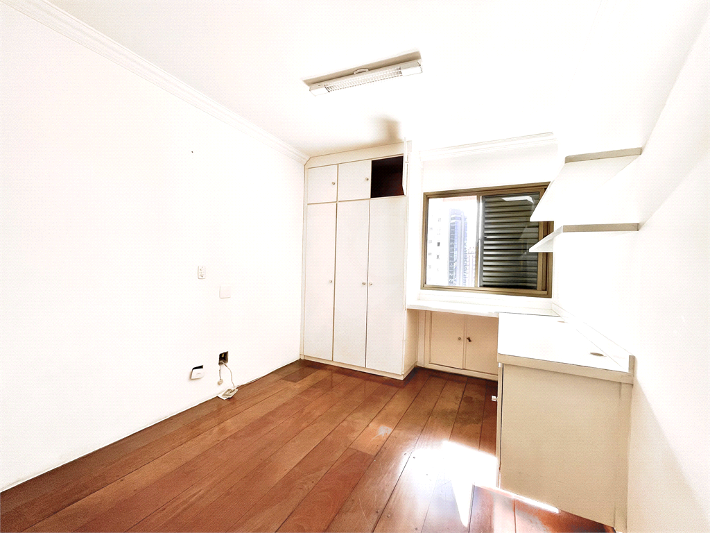 APARTAMENTO 3 DORMITÓRIOS À VENDA NA ACLIMAÇÃO VENDER