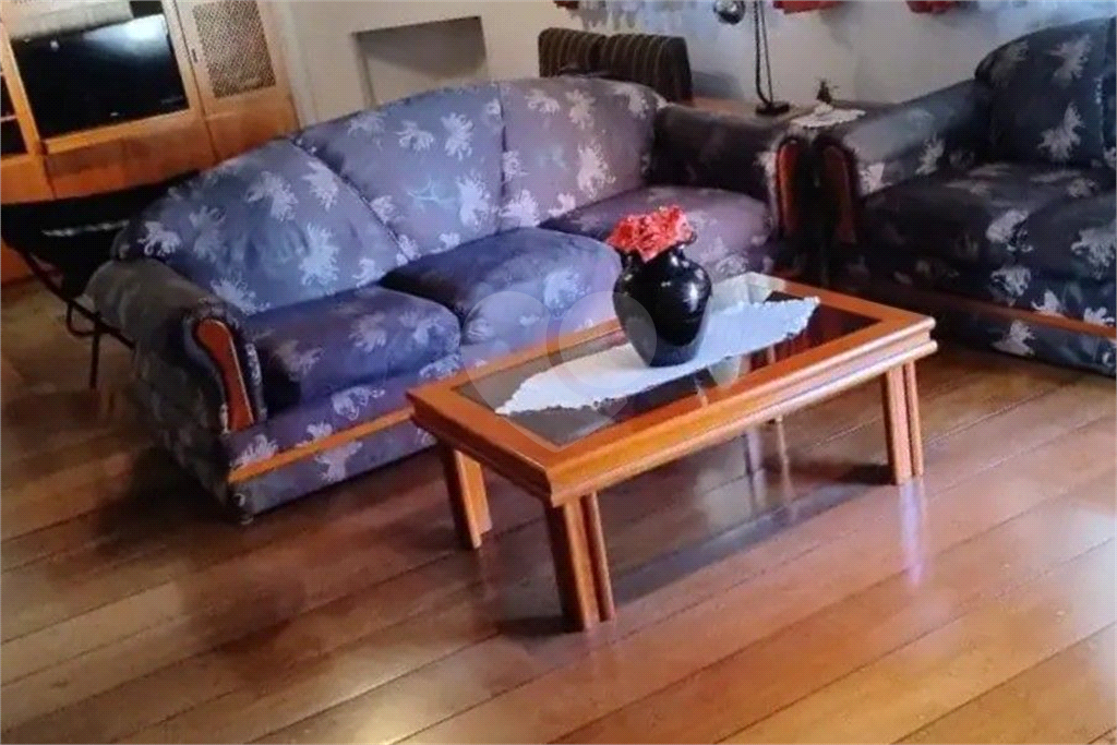 Apartamento à Venda | 138 m² | 3 dormitórios | 1 suíte | 3 vagas na Vila Bastos!