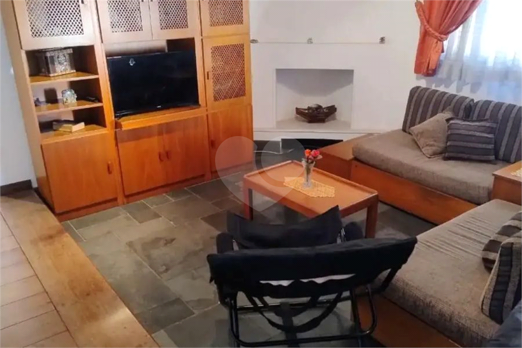 Apartamento à Venda | 138 m² | 3 dormitórios | 1 suíte | 3 vagas na Vila Bastos!
