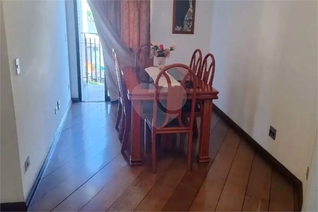 Apartamento à Venda | 138 m² | 3 dormitórios | 1 suíte | 3 vagas na Vila Bastos!