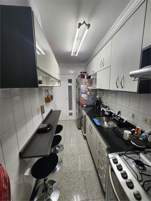 APARTAMENTO em VILA ROSÁLIA