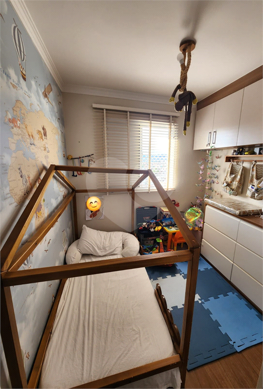 APARTAMENTO em VILA ROSÁLIA
