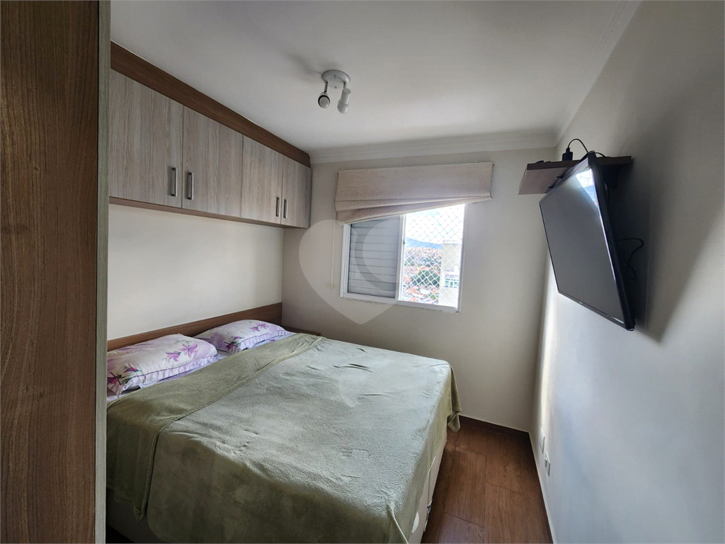 APARTAMENTO em VILA ROSÁLIA