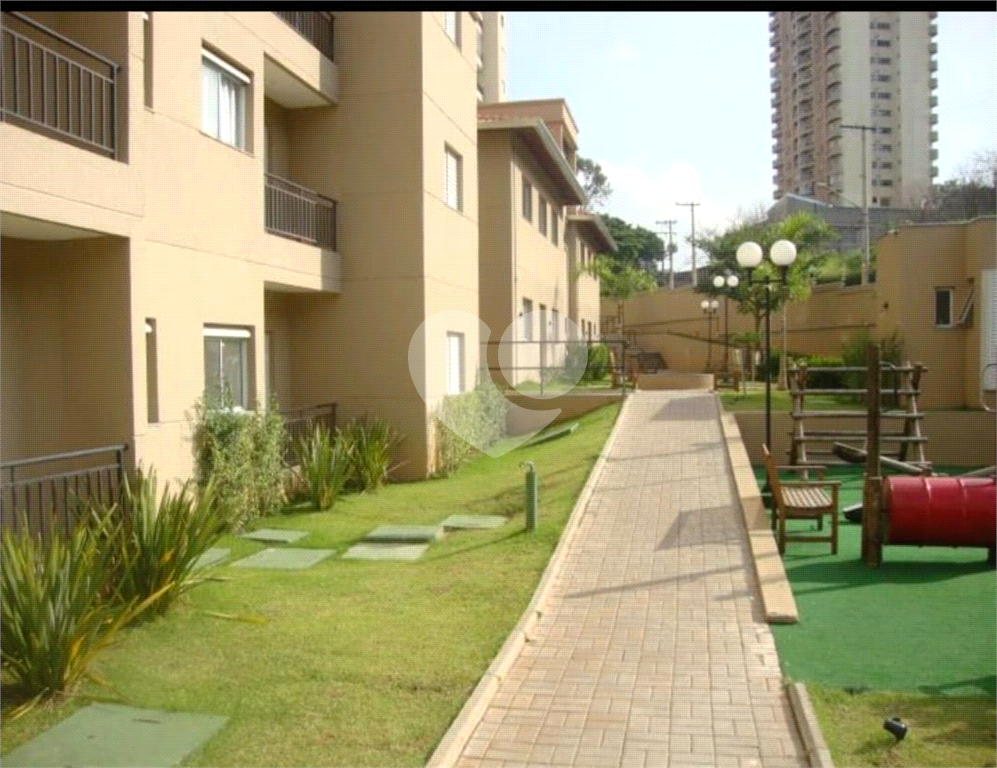 Apartamento à venda com 2 quartos, 49m² - Foto 12