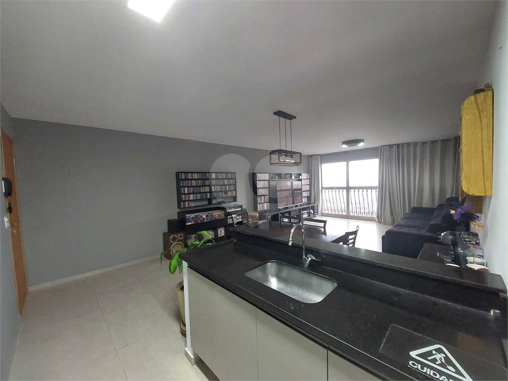 Imóvel de 79m² com 2 quartos, sala de estar de 2 ambientes com lavabo 1 vaga de garagem Jaguaré 