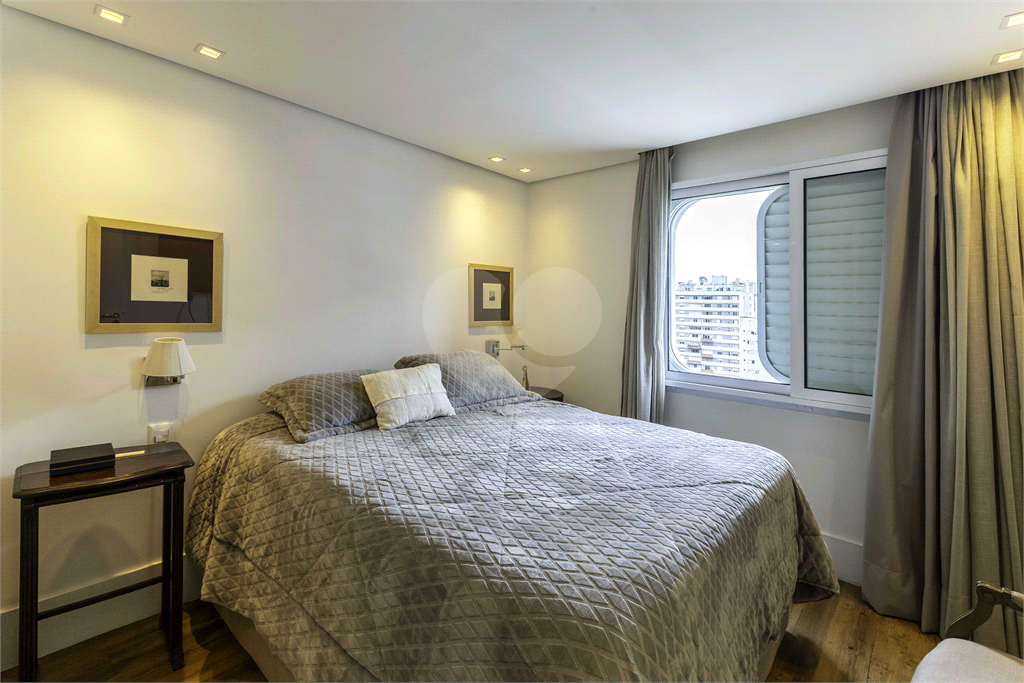 APARTAMENTO À VENDA COM 2 QUARTOS - 2 VAGAS - 122M2 NO JARDIM PAULISTA