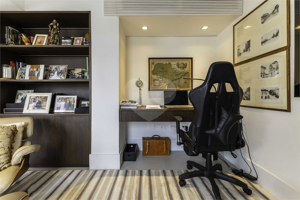 APARTAMENTO À VENDA COM 2 QUARTOS - 2 VAGAS - 122M2 NO JARDIM PAULISTA