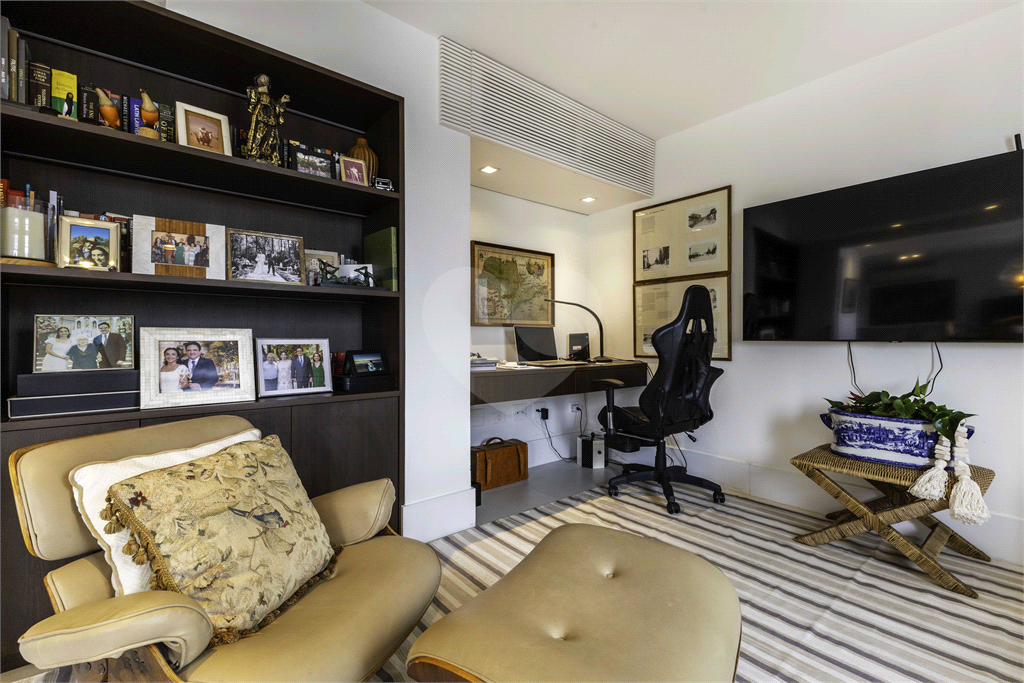 APARTAMENTO À VENDA COM 2 QUARTOS - 2 VAGAS - 122M2 NO JARDIM PAULISTA