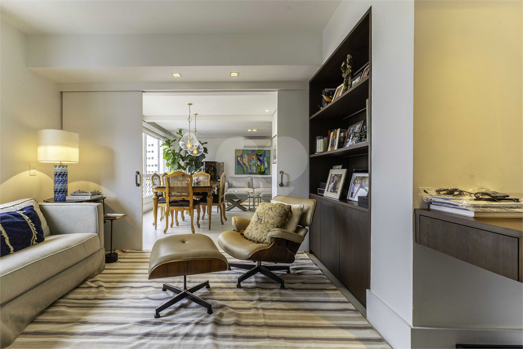 APARTAMENTO À VENDA COM 2 QUARTOS - 2 VAGAS - 122M2 NO JARDIM PAULISTA