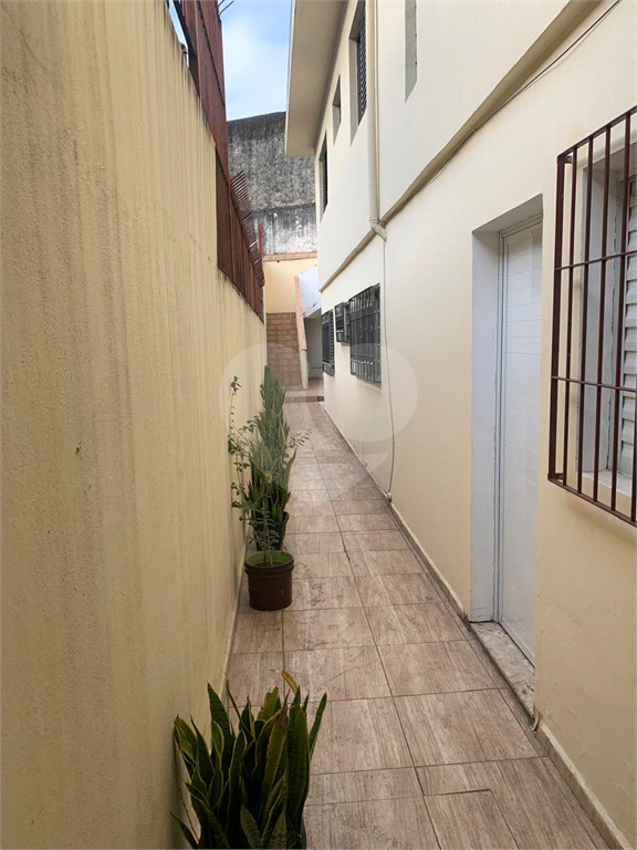 Casa com 7 estúdios - Imirim