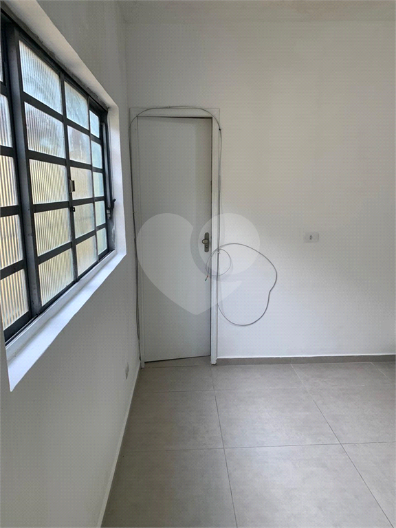 Casa com 7 estúdios - Imirim
