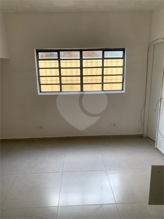 Casa com 7 estúdios - Imirim