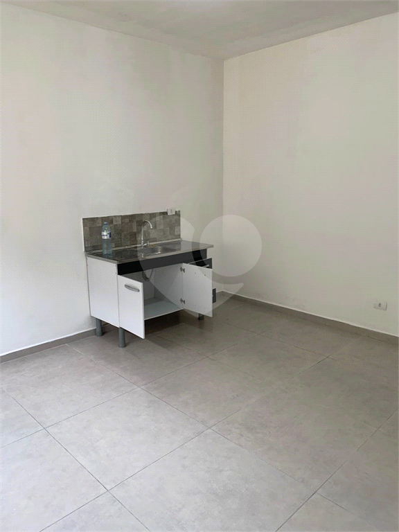 Casa com 7 estúdios - Imirim