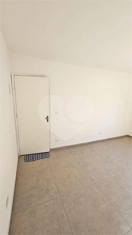 Casa com 7 estúdios - Imirim