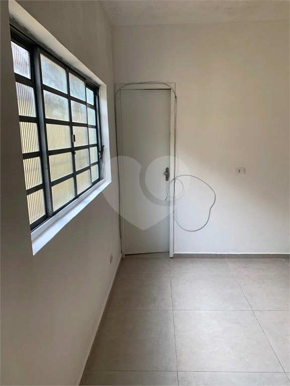 Casa com 7 estúdios - Imirim