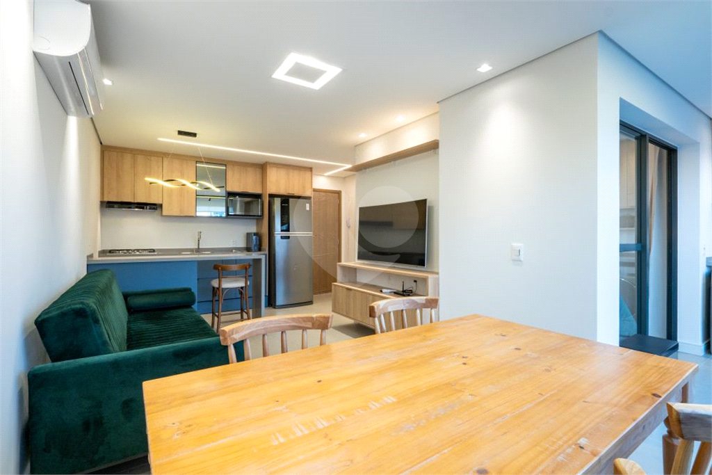 Vista. Design. Localização. E aquele rooftop dos sonhos - 2 suítes, mobiliado