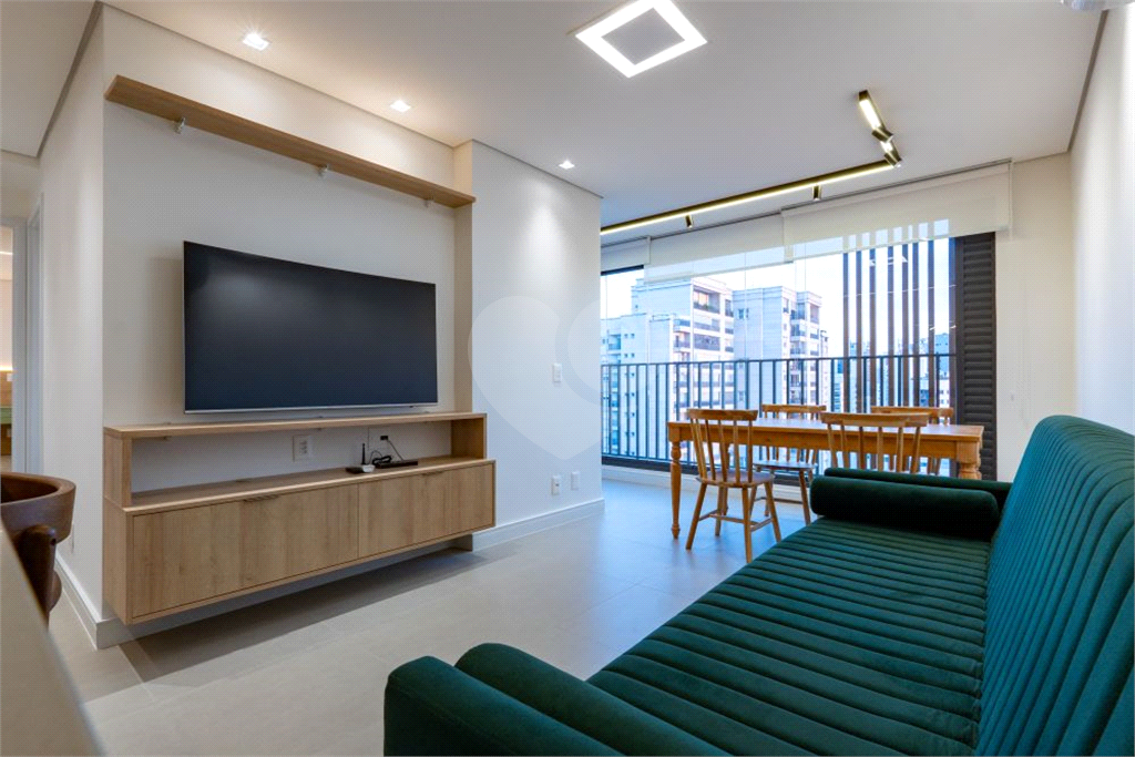Vista. Design. Localização. E aquele rooftop dos sonhos - 2 suítes, mobiliado