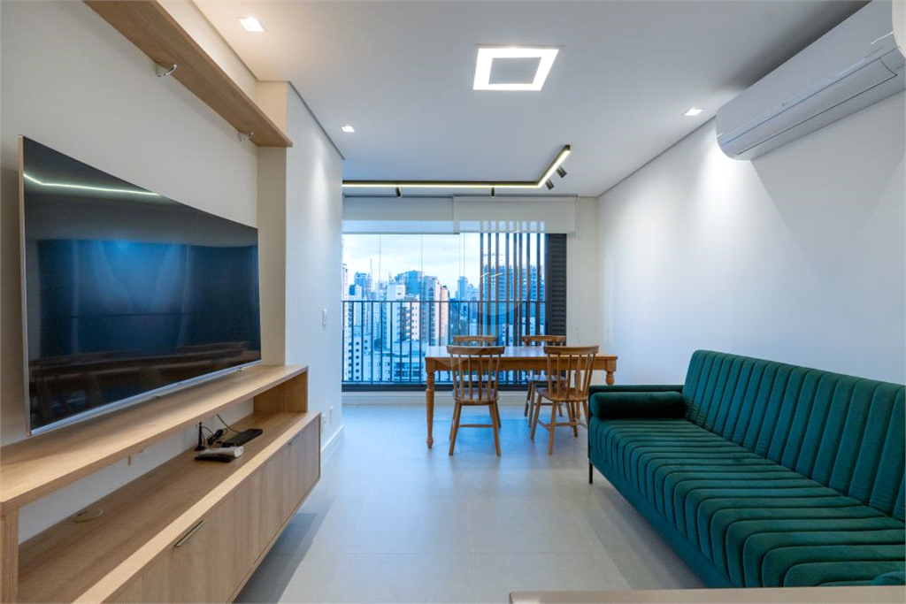 Vista. Design. Localização. E aquele rooftop dos sonhos - 2 suítes, mobiliado