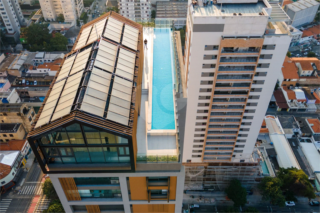 Vista. Design. Localização. E aquele rooftop dos sonhos - 2 suítes, mobiliado