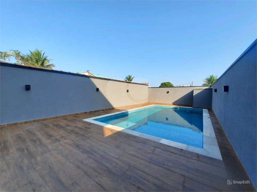 Sobrado na praia condominio fechado 4 suítes e piscina privativa!