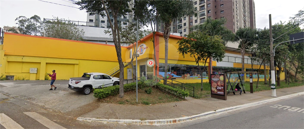 Prédio Comercial com Renda à Venda – Av. Luiz Dumont Villares – Zona Norte/SP