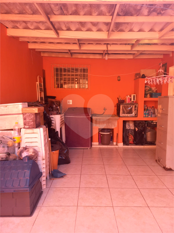 Casa à venda com 80m², 2 quartos e 1 vaga