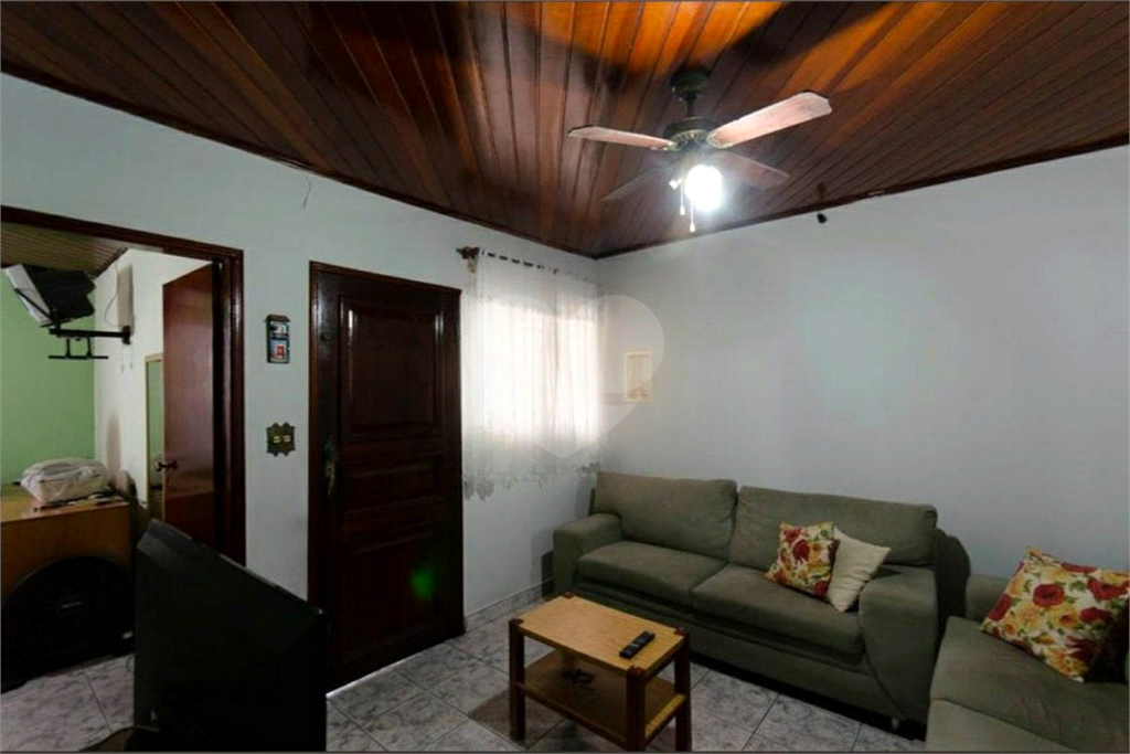 Casa à venda com 80m², 2 quartos e 1 vaga