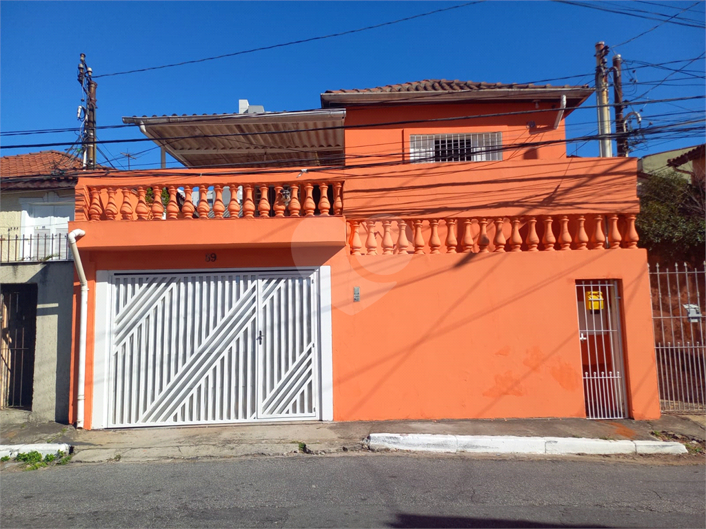 Casa à venda com 80m², 2 quartos e 1 vaga
